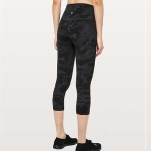 Lululemon Align leggings -21” in Black Camo